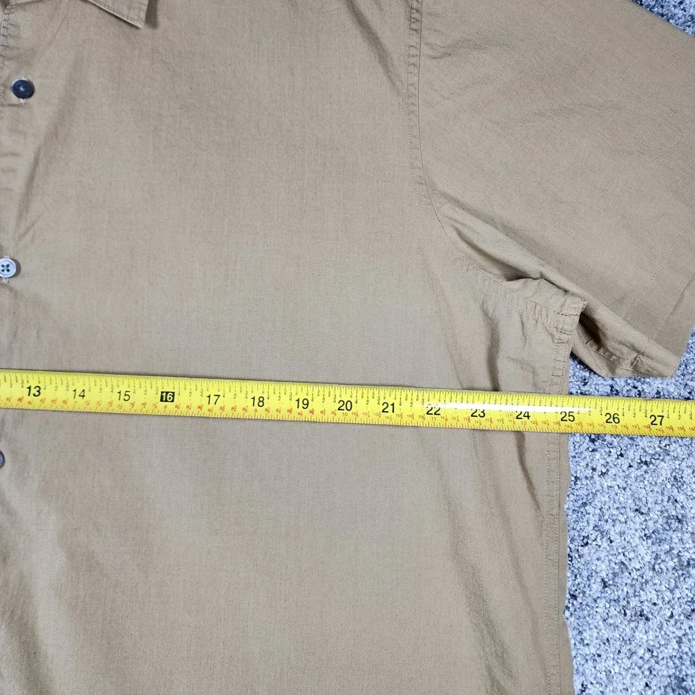 Banana Republic Button Down Shirt Mens XL Khaki Stretch Short Sleeve EUC
